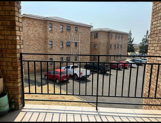 3 BEDROOM APARTMENT FOR SALE IN ALBERTSDAL